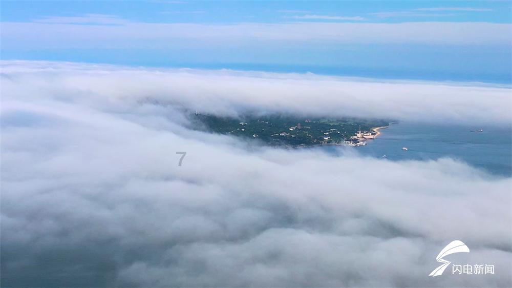 “针心针意”活动正在进行中!72岁的刘翠兰奶奶再次送来围巾